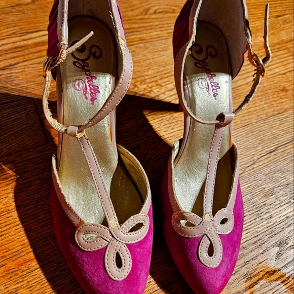 Seychelles Shoes - Seychelles Fuchsia and Beige Heels Minor Knicks In Strap